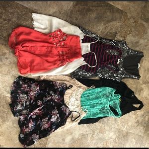 Size small Tank top lot